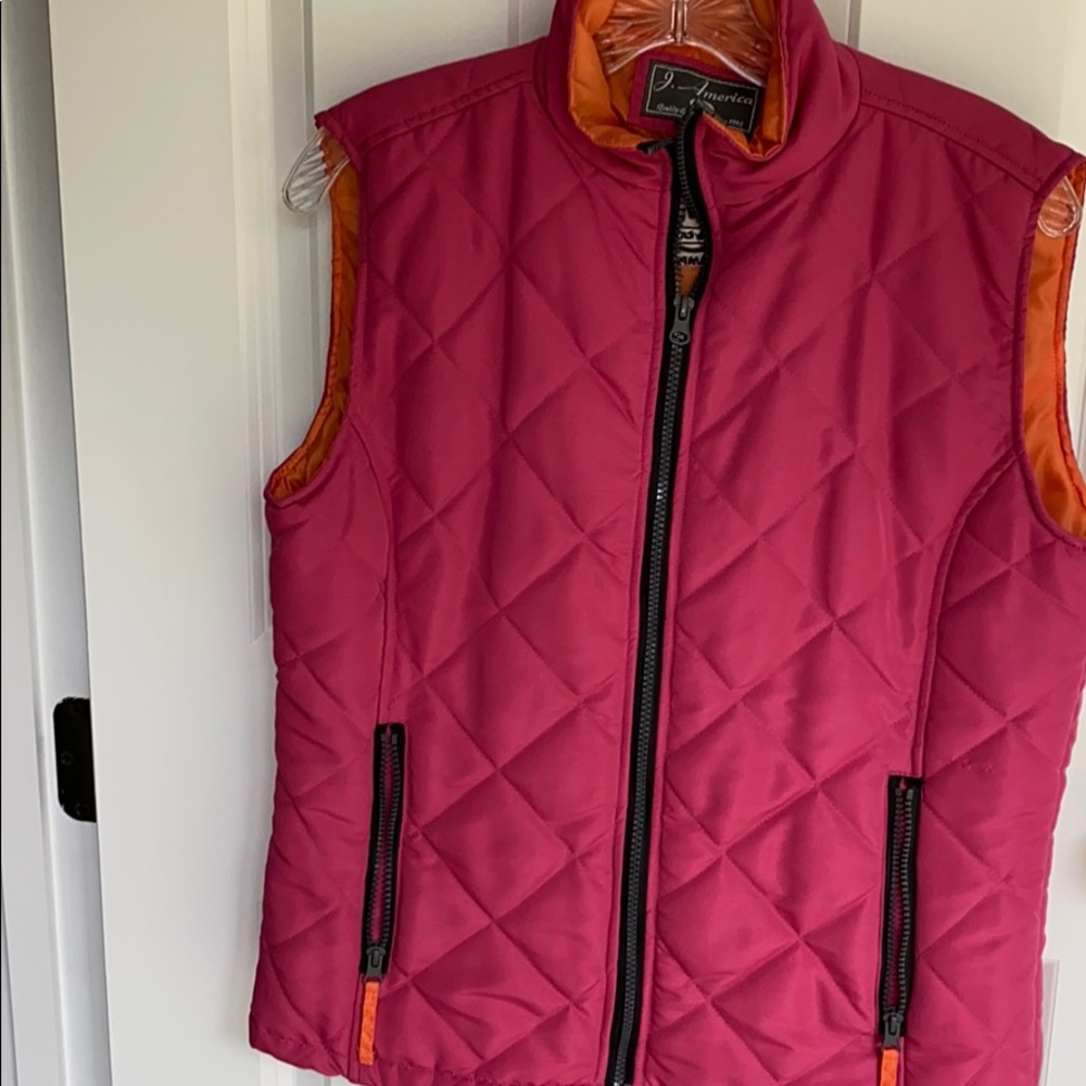 J. America polyester vest from Hard Rock in Tampa